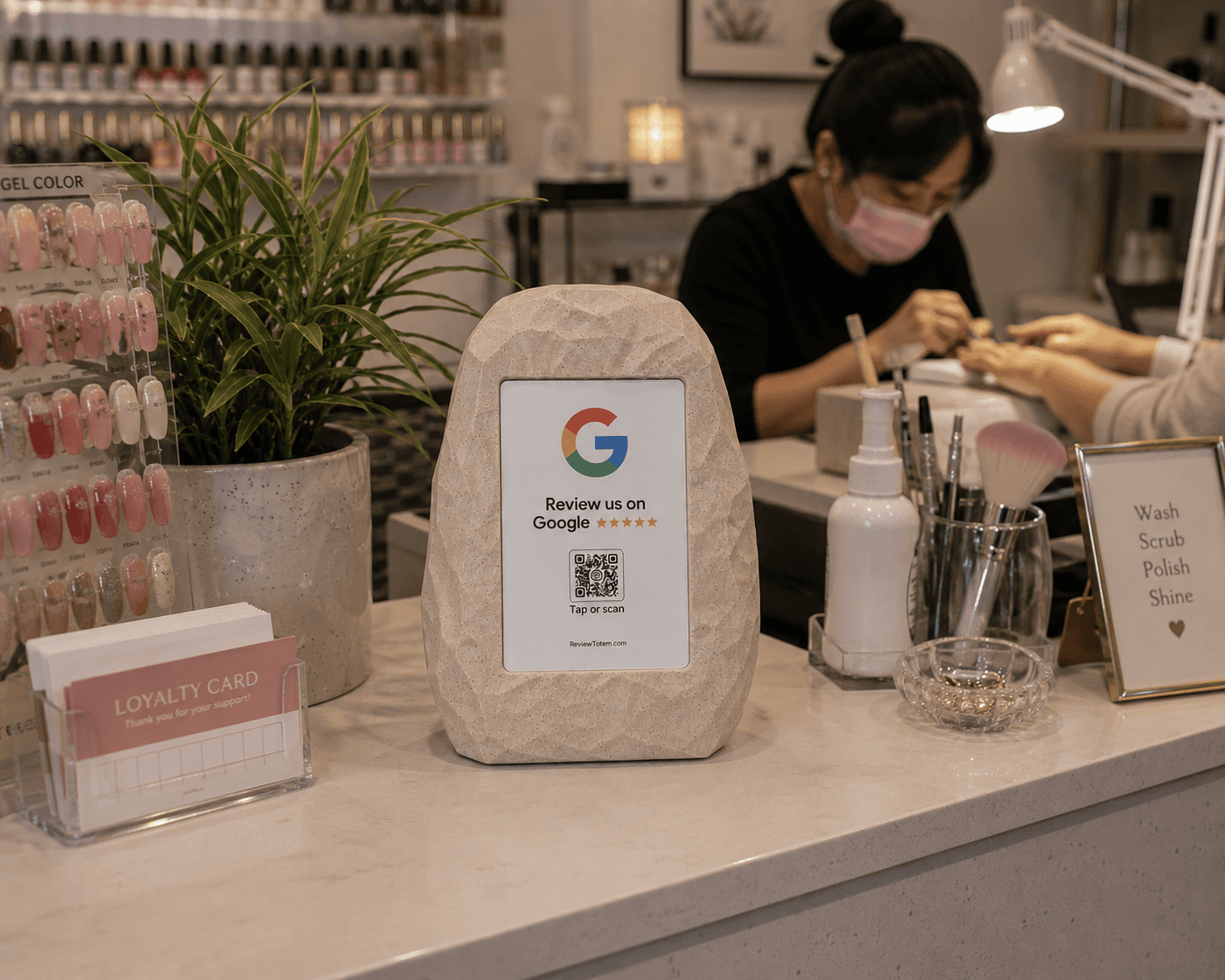Review Totem on a boutique bakery counter